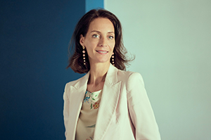 Image of Holly Tomlinson